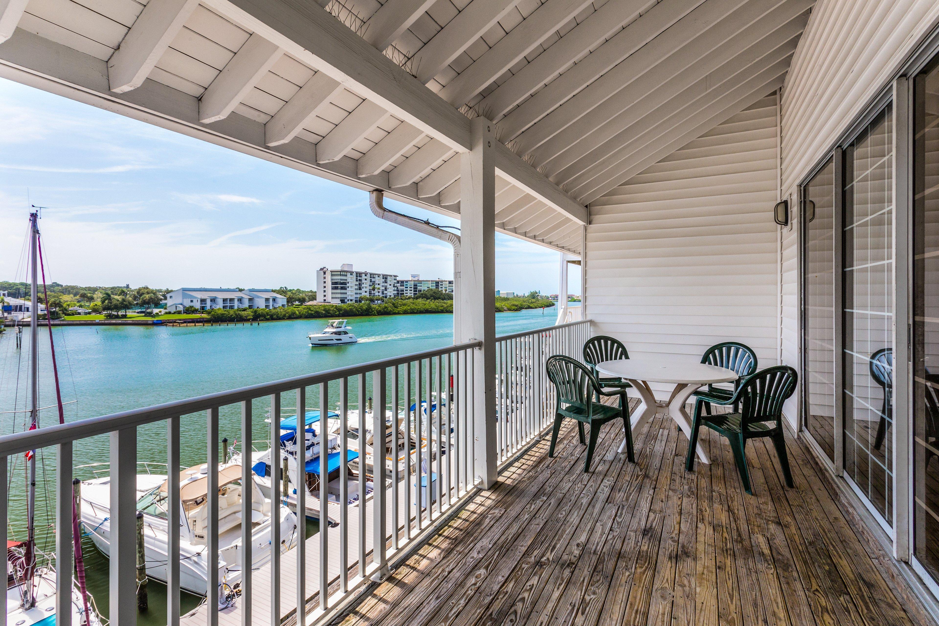 Holiday Inn & Suites Clearwater Beach S-Harbourside Indian Rocks Beach Exterior foto